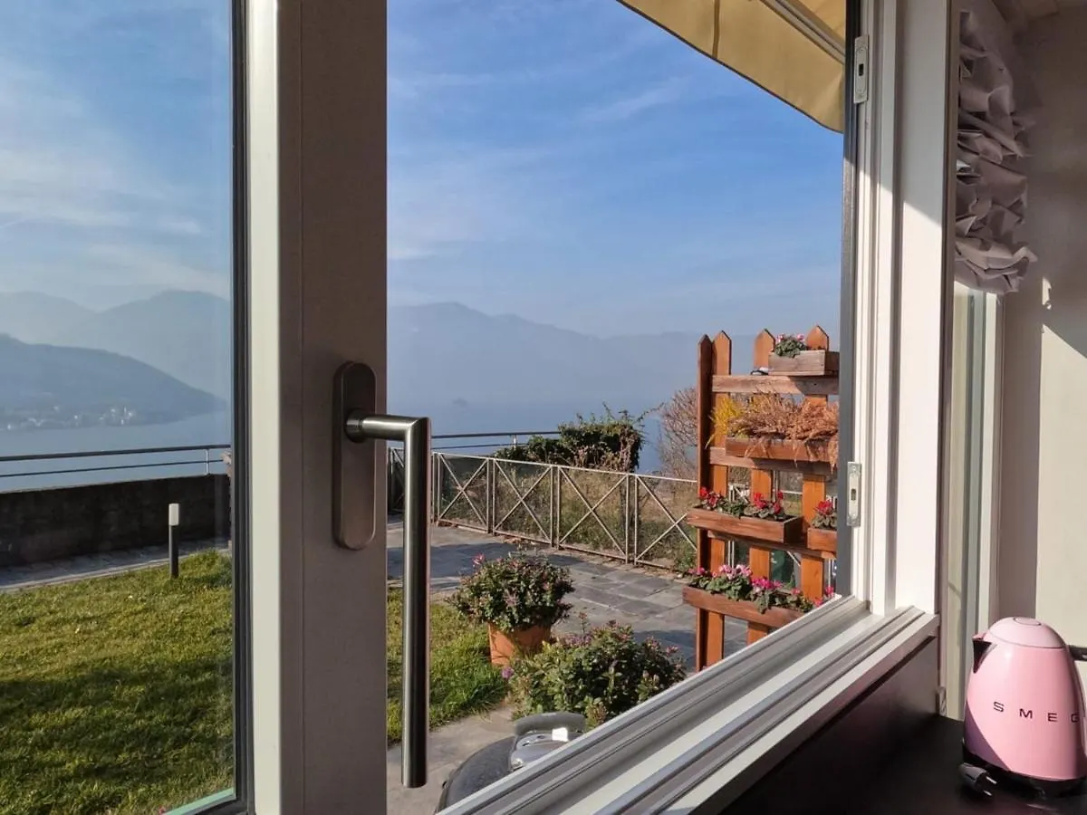Lägenhet Gioiello Sul Lago D'Iseo Sale Marasino